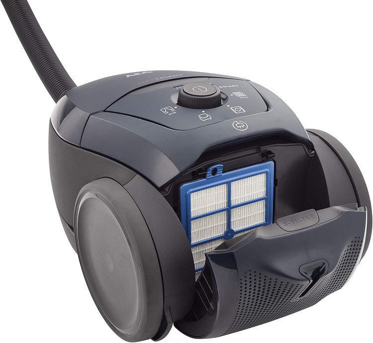 جاروبرقی سایلنت AEG مدل vx82oko